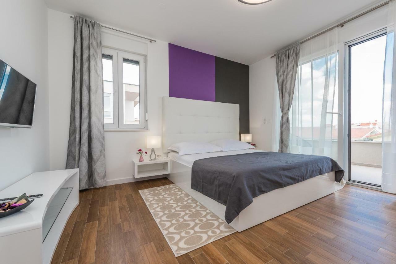 Luxury Penthouse Apartment Mandre Luaran gambar