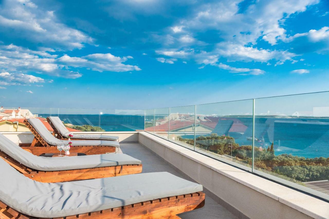 Luxury Penthouse Apartment Mandre Luaran gambar