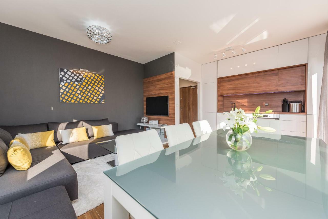 Luxury Penthouse Apartment Mandre Luaran gambar