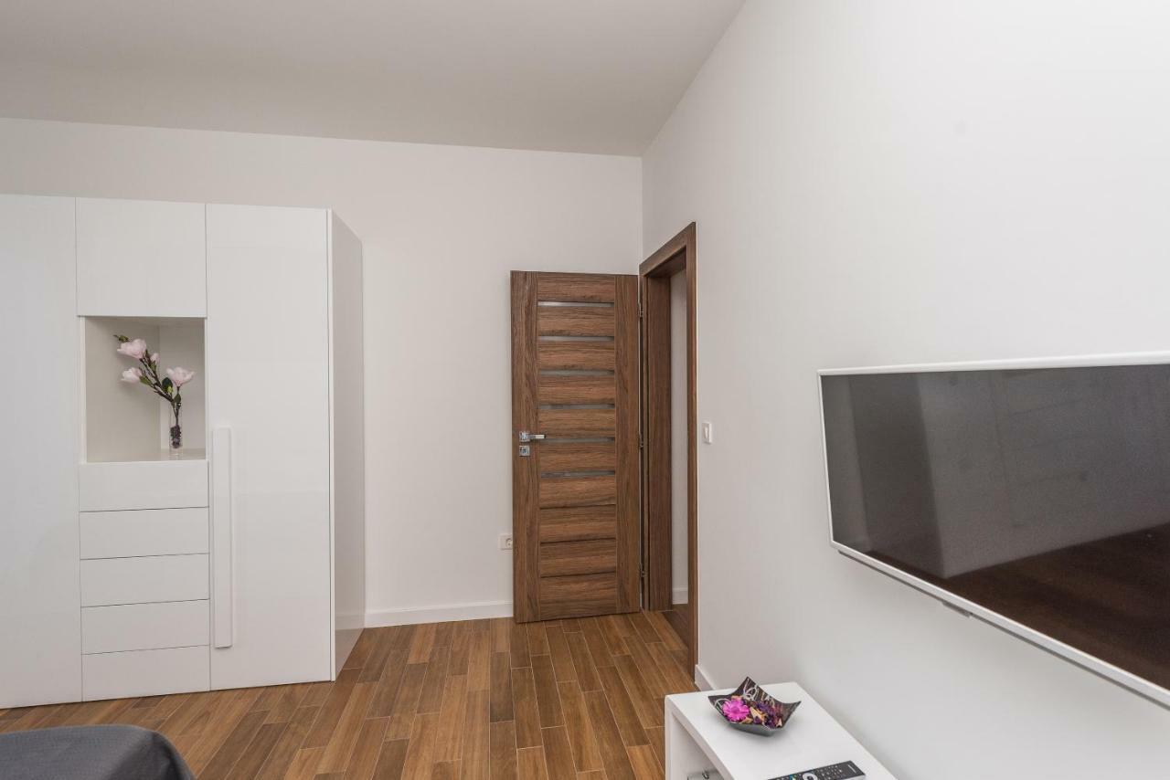 Luxury Penthouse Apartment Mandre Luaran gambar
