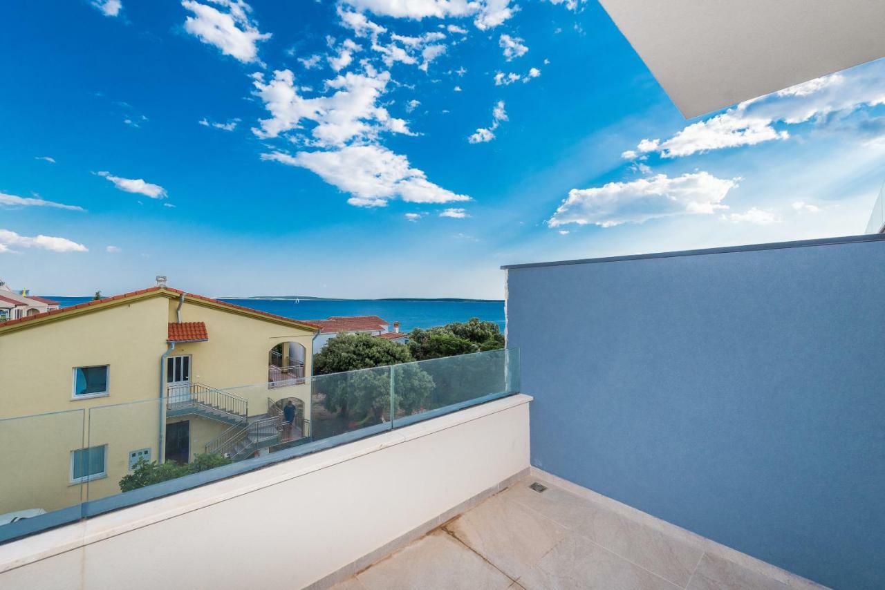 Luxury Penthouse Apartment Mandre Luaran gambar